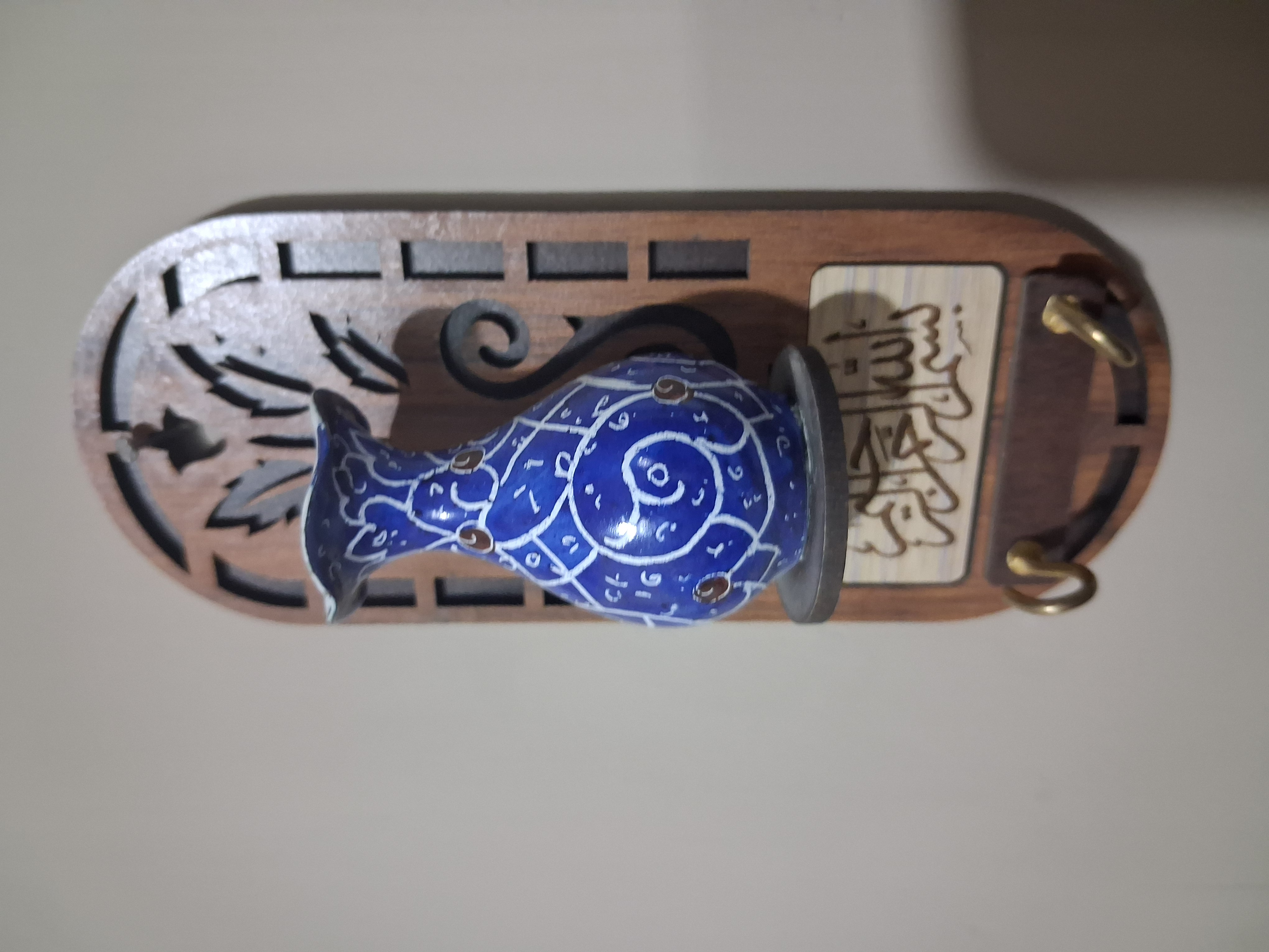 جاکلیدی با گلدان مینا